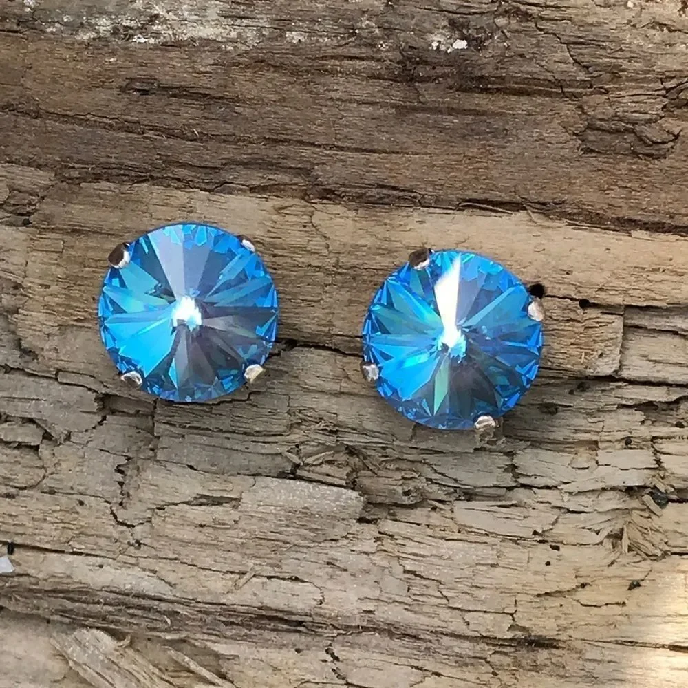 Handcrafted earrings with Swarovski crystal